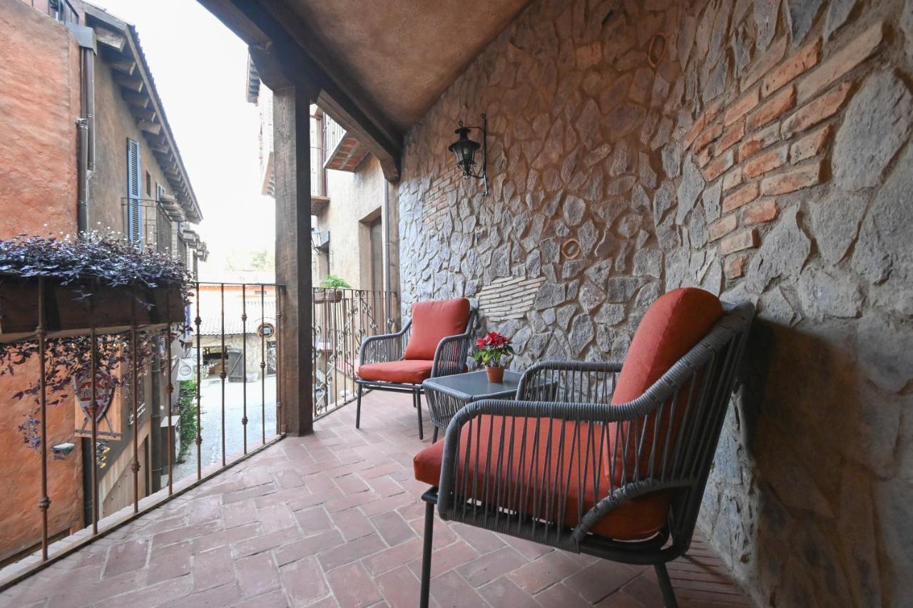 Villa Toscana Valquirico Lofts & Suites Hotel Boutique Santeagueda Exteriör bild