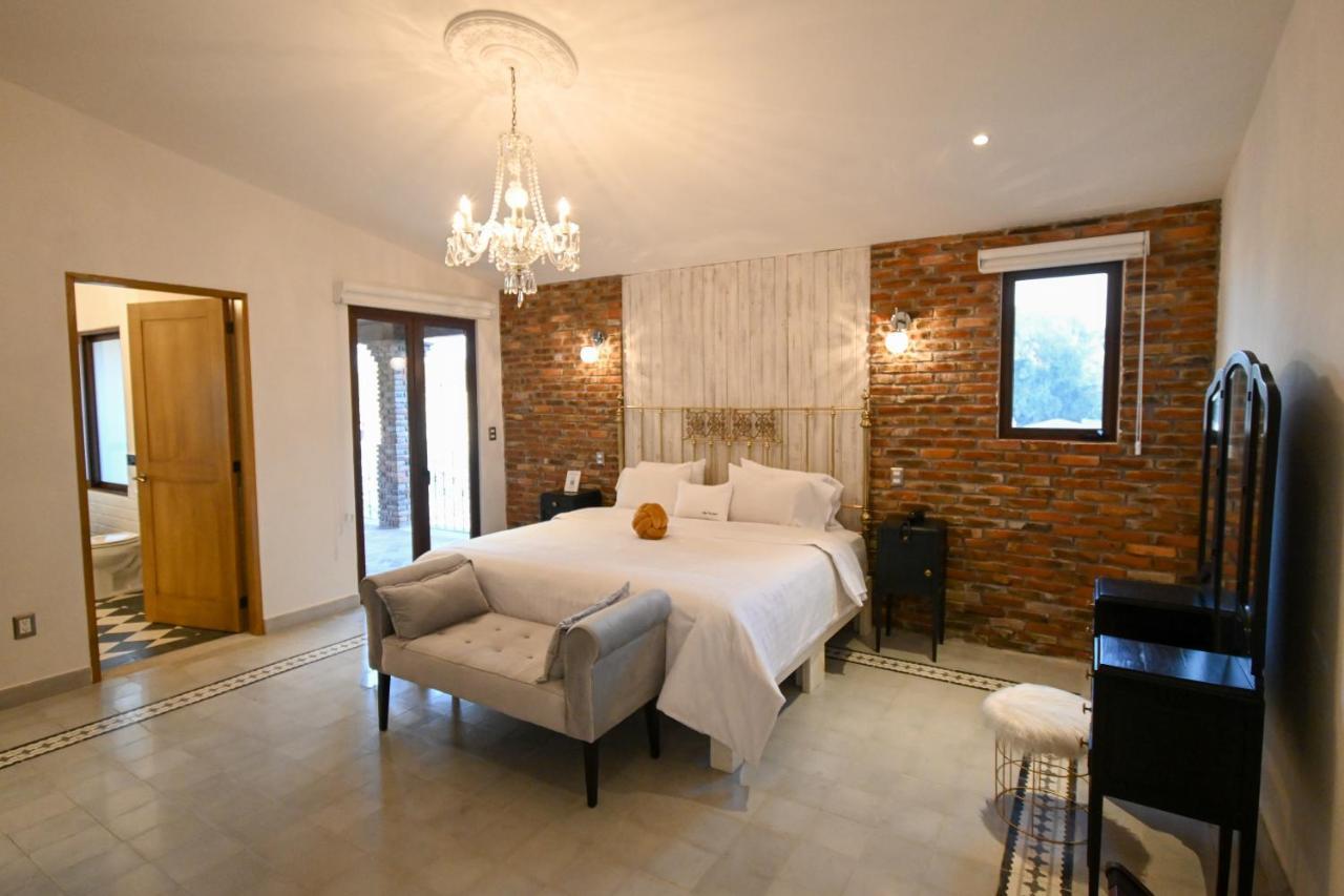 Villa Toscana Valquirico Lofts & Suites Hotel Boutique Santeagueda Exteriör bild